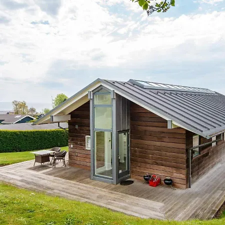 度假居 6 Person Holiday In *